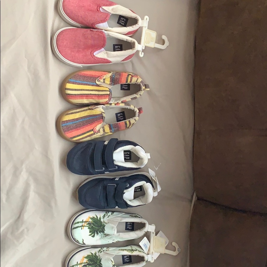 Brand New Toddler Boys Trendy Gap Sneakers